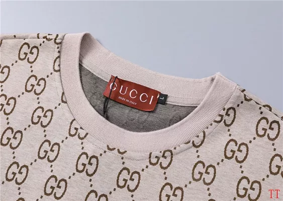 Gucci Tracksuits Short Sleeved For Men Elegant 9404