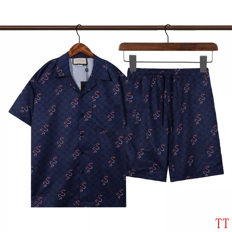Gucci Tracksuits Short Sleeved For Men Modern 910