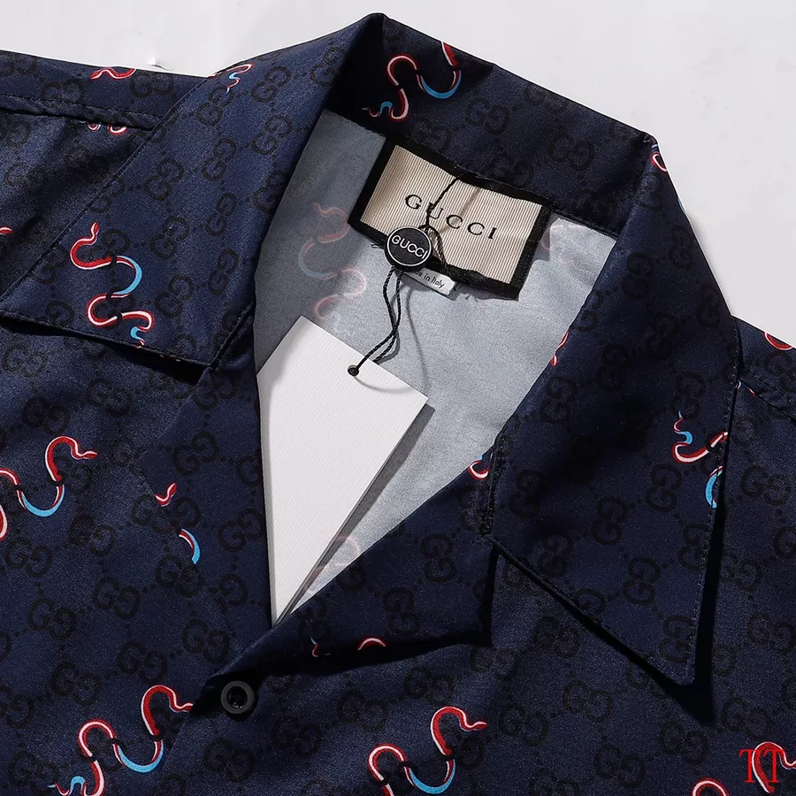 Gucci Tracksuits Short Sleeved For Men Modern 910