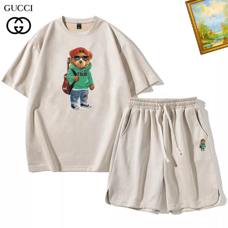 Gucci Tracksuits Short Sleeved For Men Practical 8830