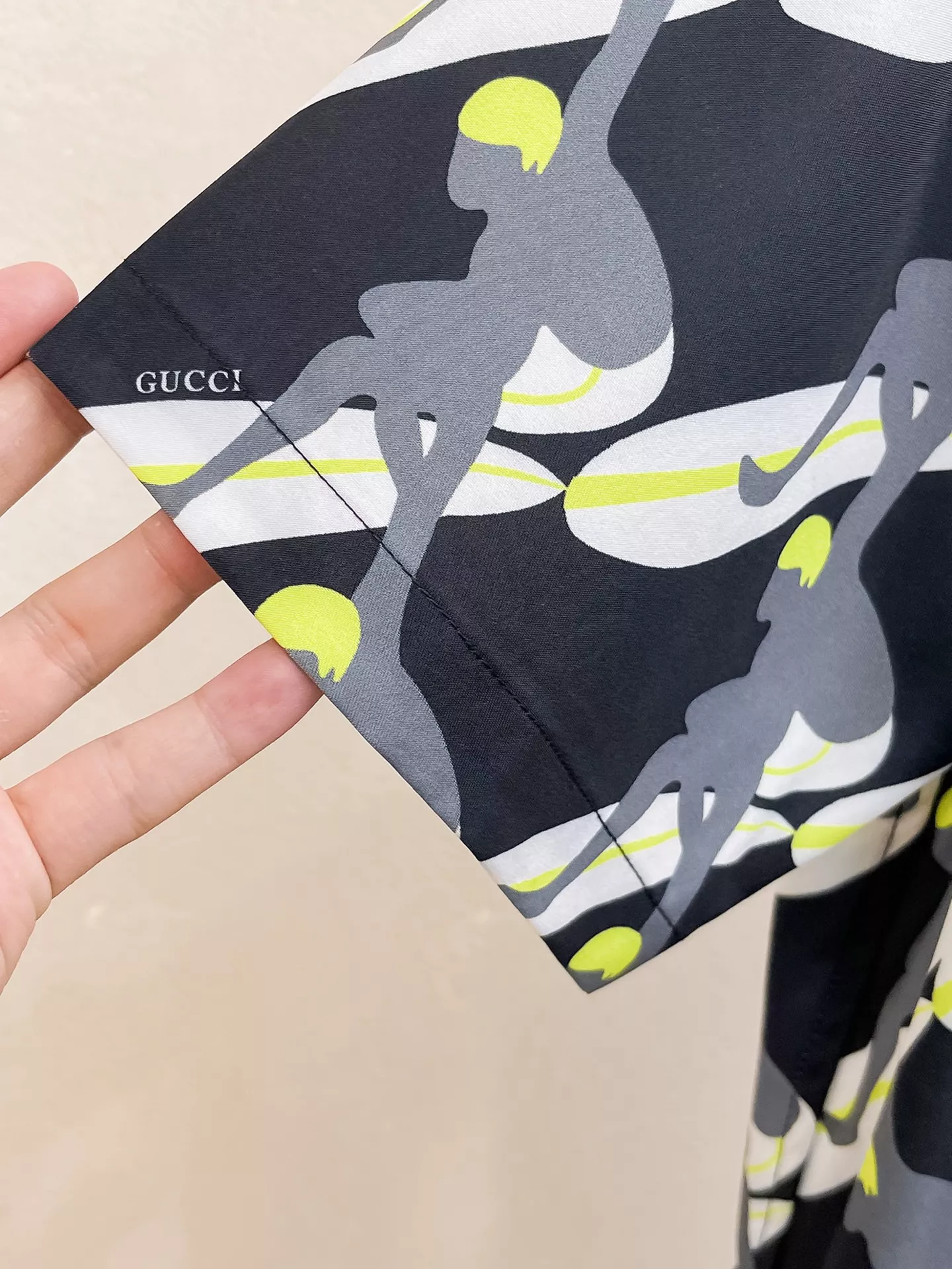 Gucci Tracksuits Short Sleeved For Men Refined 3690