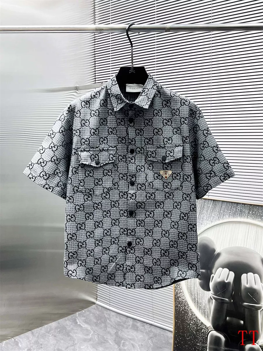 Gucci Tracksuits Short Sleeved For Men Sophisticated 2572