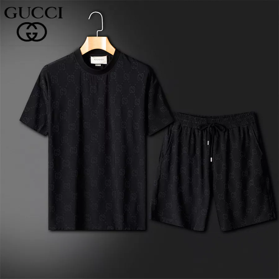 Gucci Tracksuits Short Sleeved For Unisex Trendsetting 5254