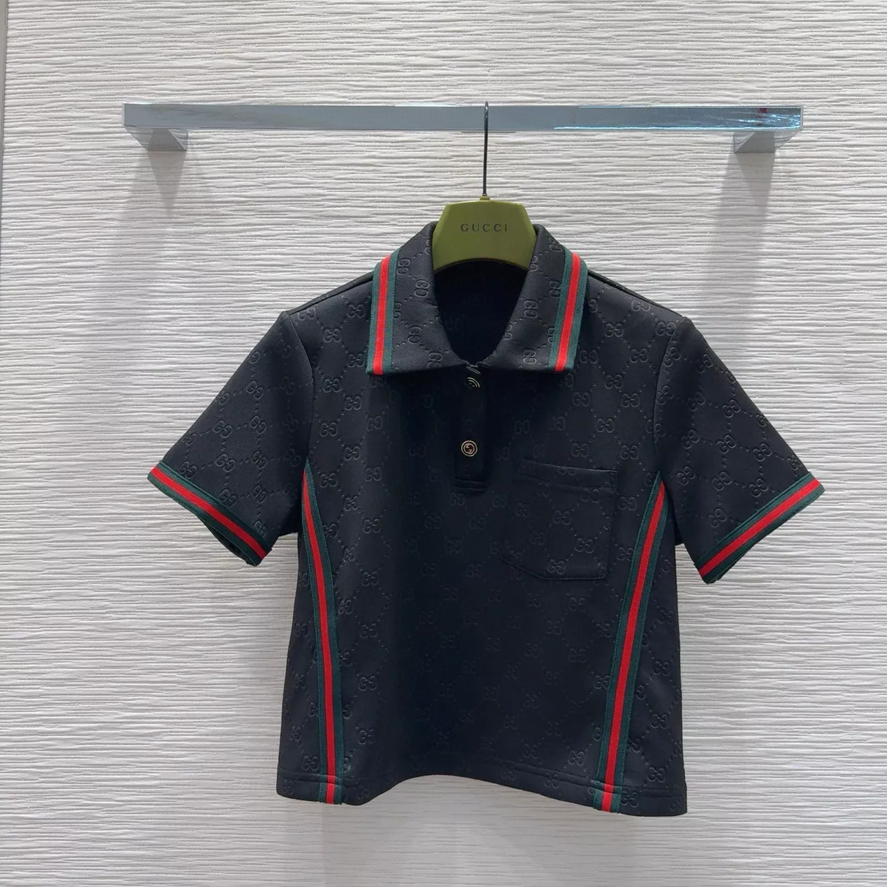 Gucci Tracksuits Short Sleeved For Women Flexible 1850