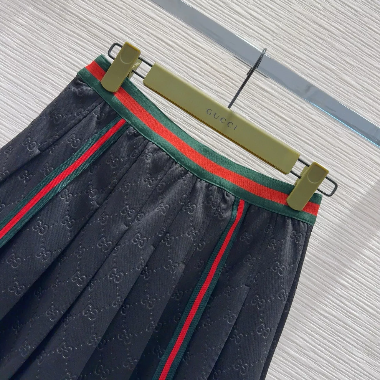 Gucci Tracksuits Short Sleeved For Women Flexible 1850