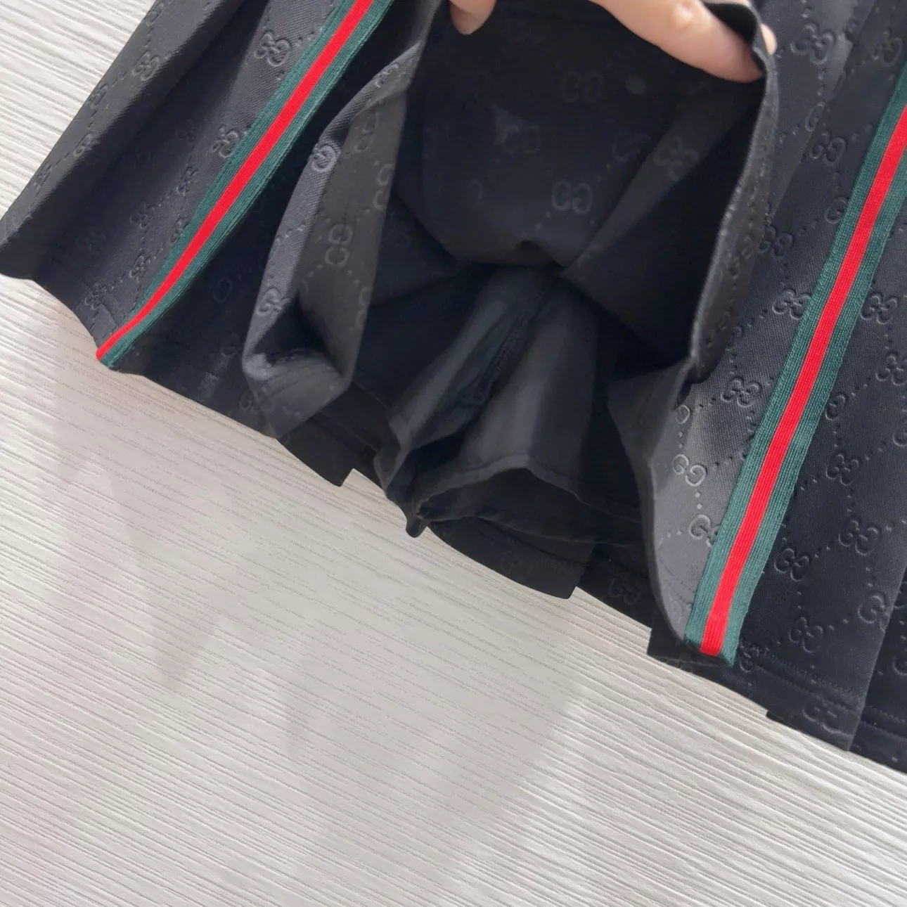 Gucci Tracksuits Short Sleeved For Women Flexible 1850