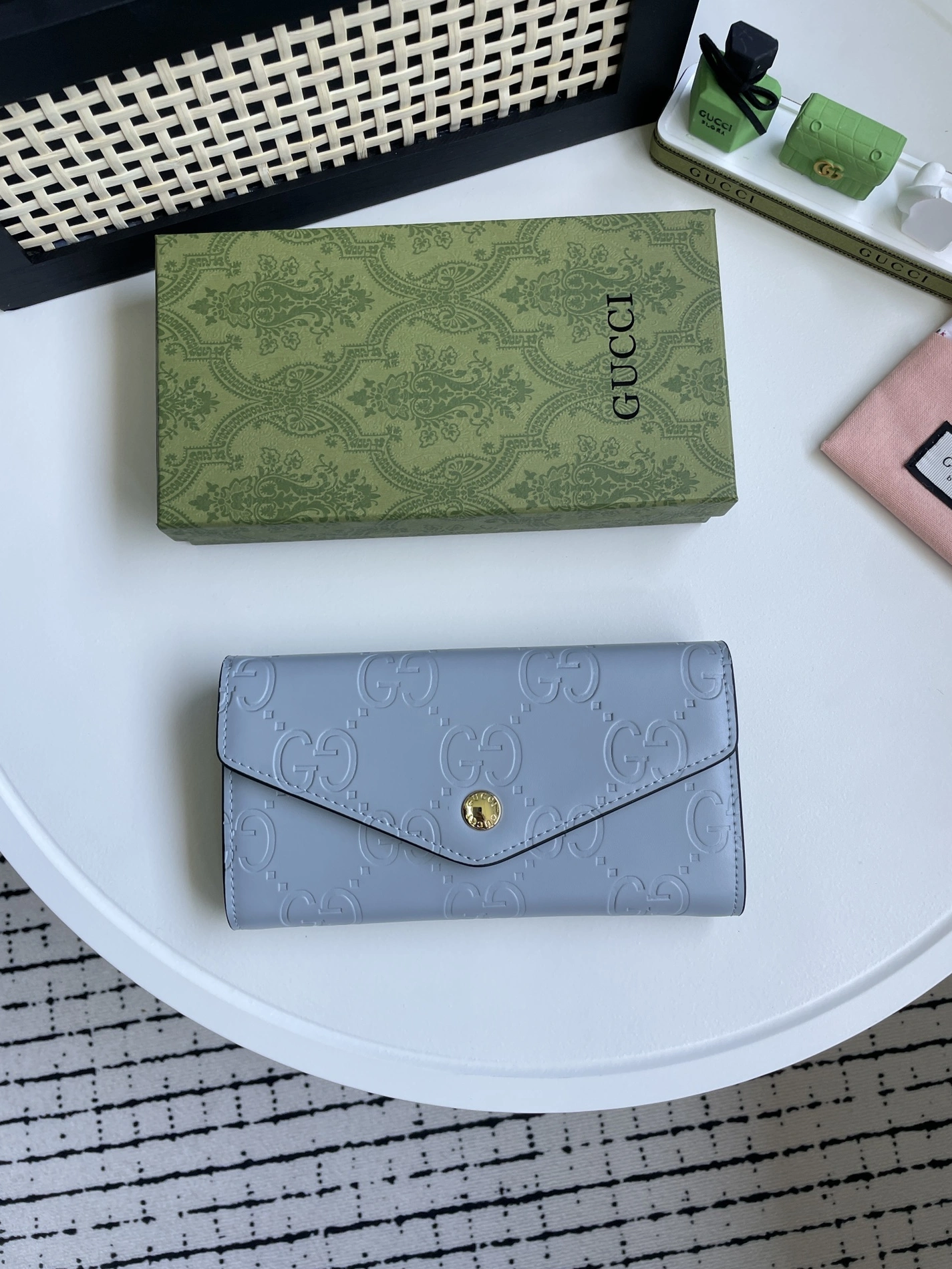 Gucci Wallets Affordable 6844