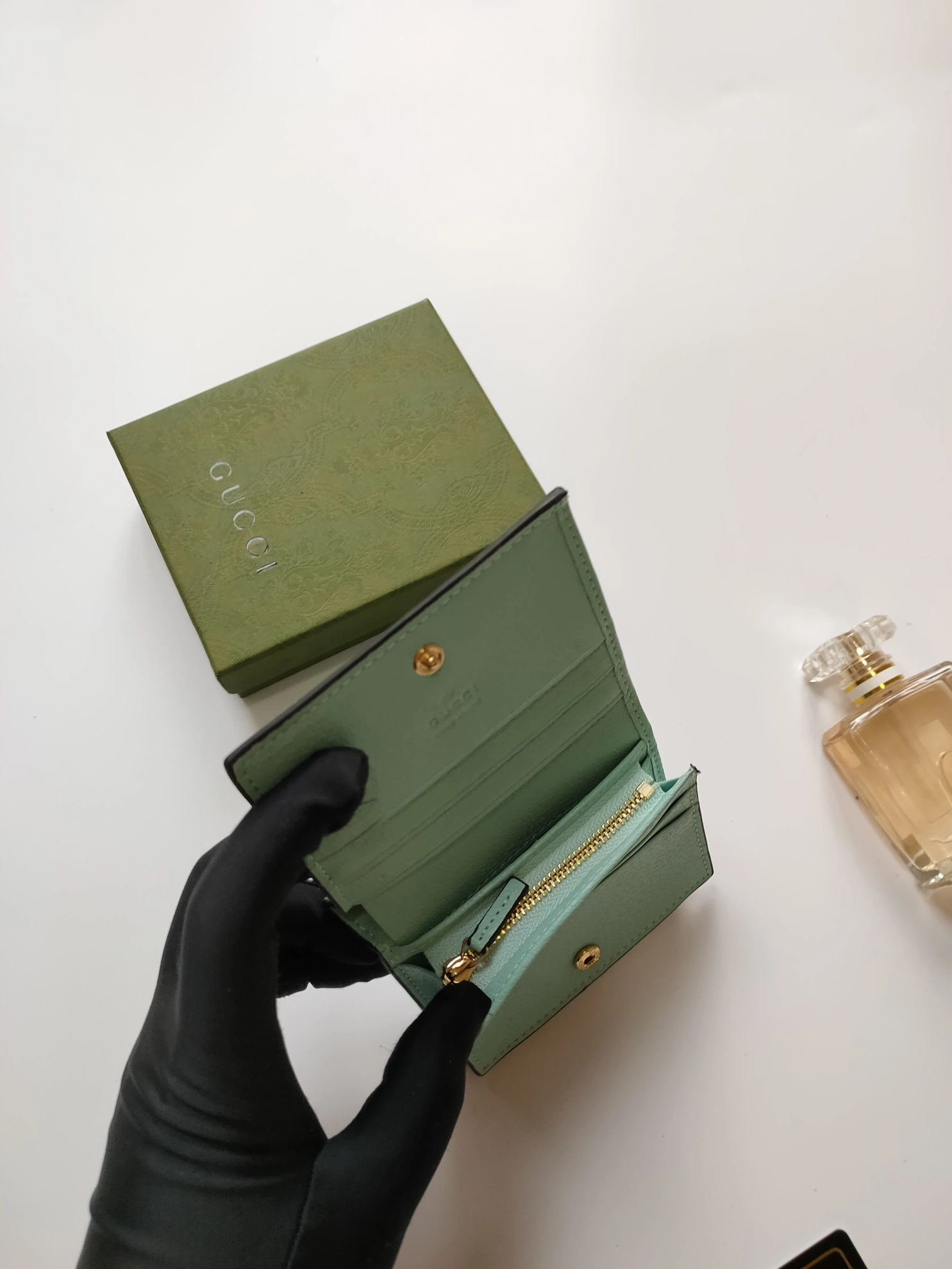 Gucci Wallets Durable 458