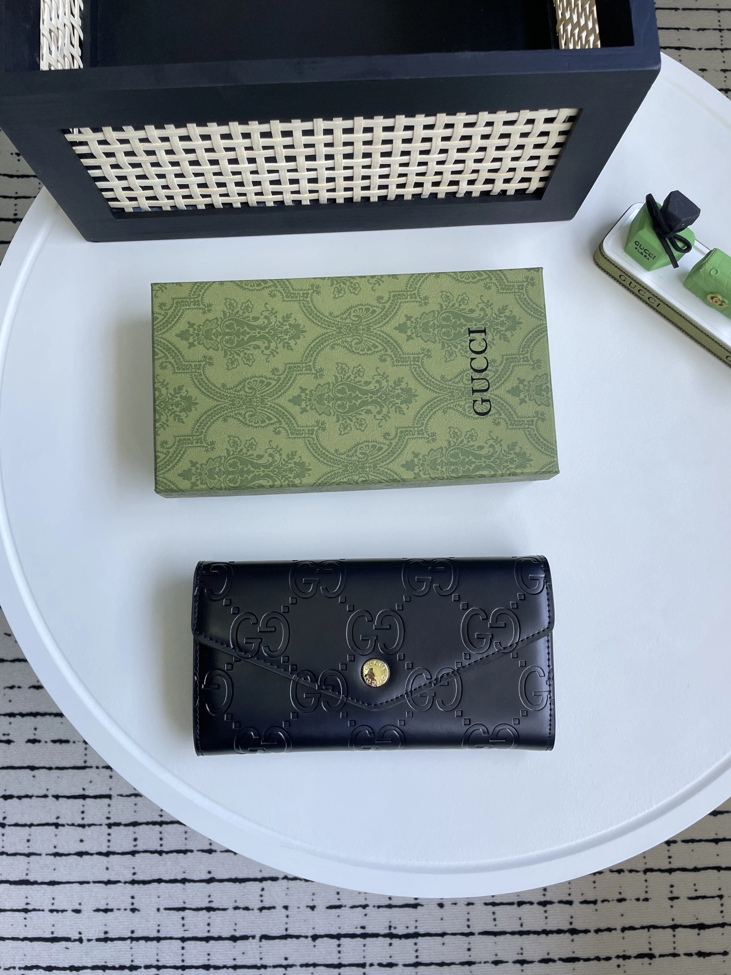 Gucci Wallets EyeCatching 9684
