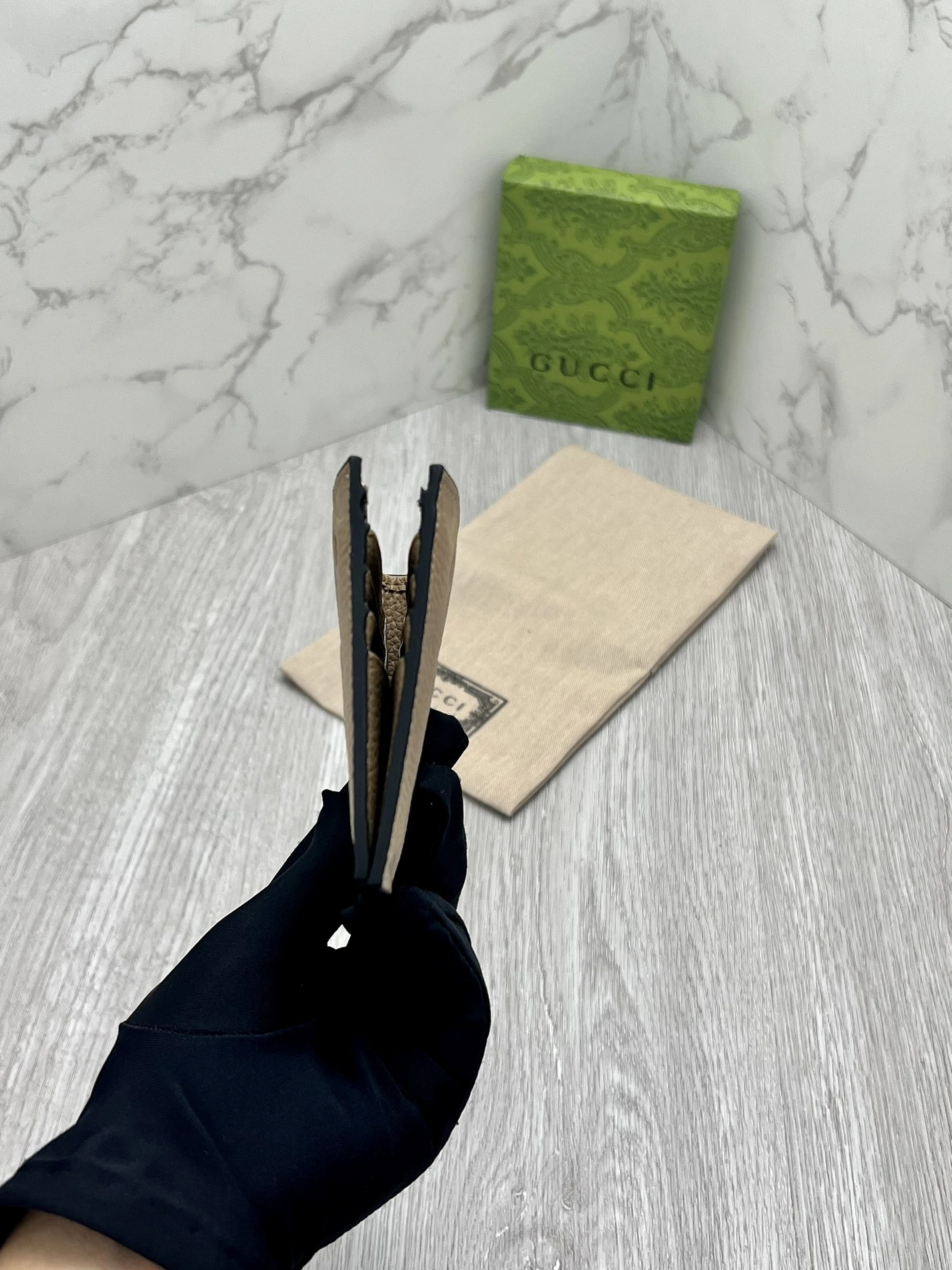 Gucci Wallets For Unisex AllSeason 6602