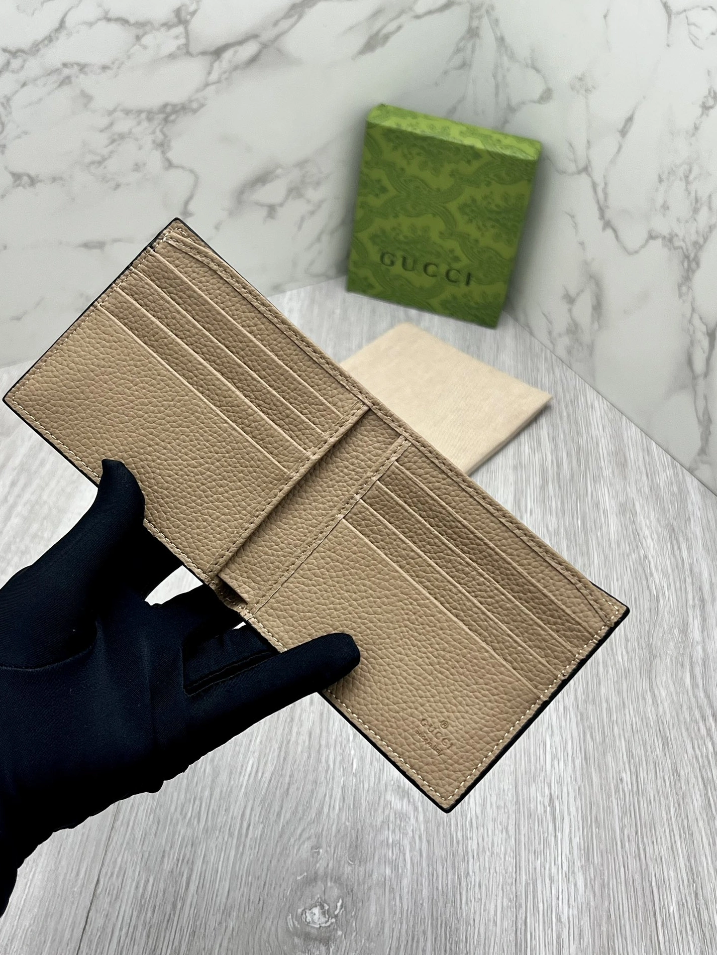 Gucci Wallets For Unisex AllSeason 6602