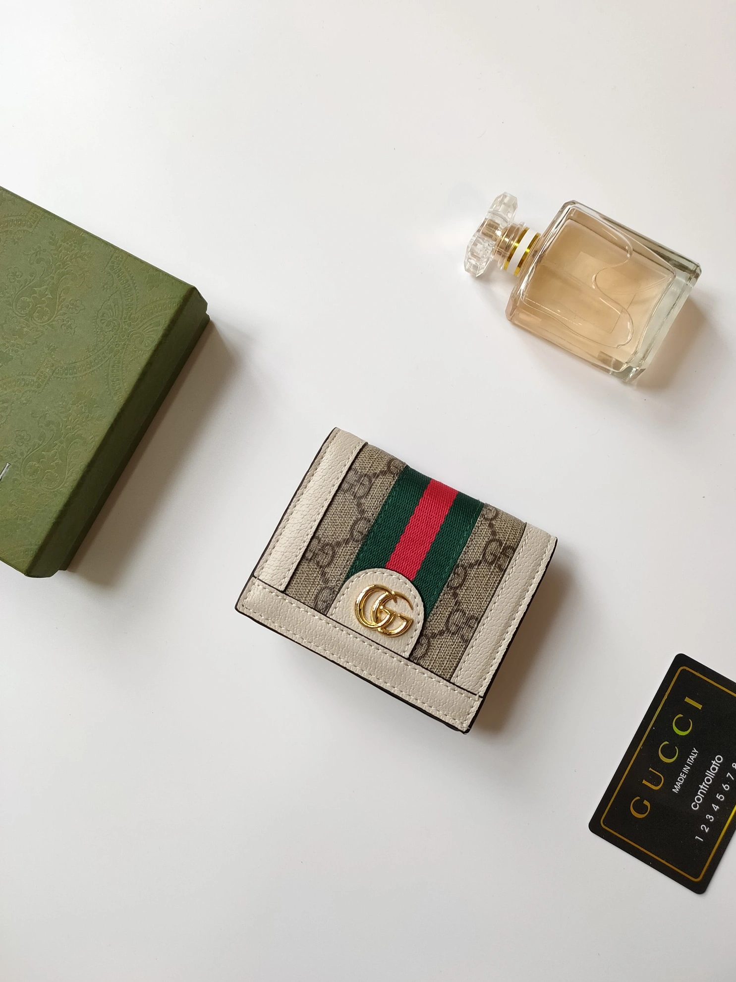 Gucci Wallets Modern 6564