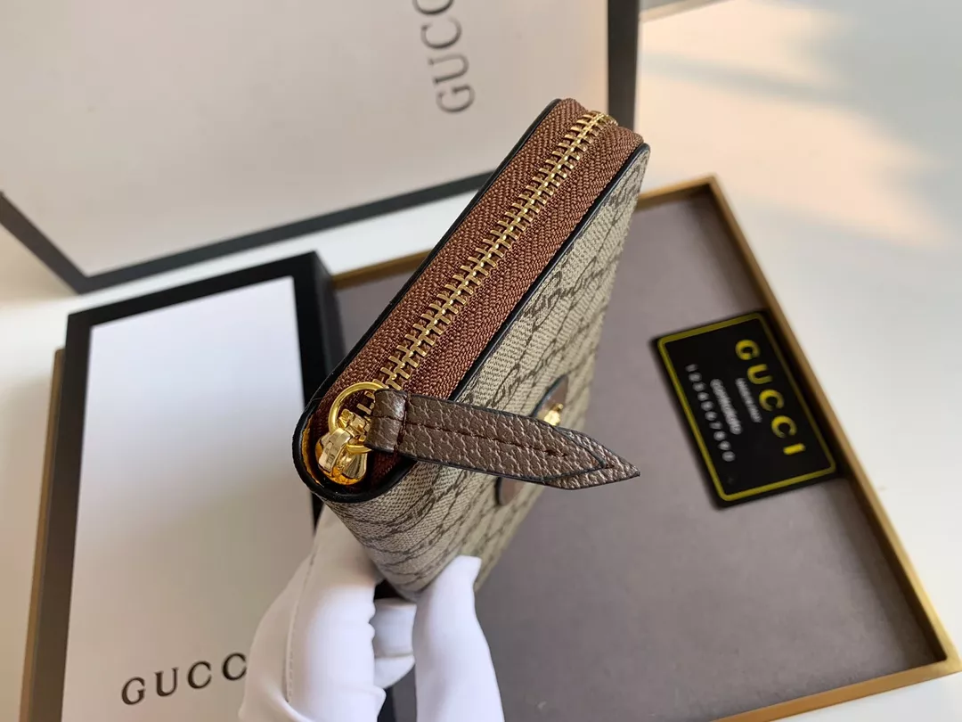 Gucci Wallets Sleek 1757