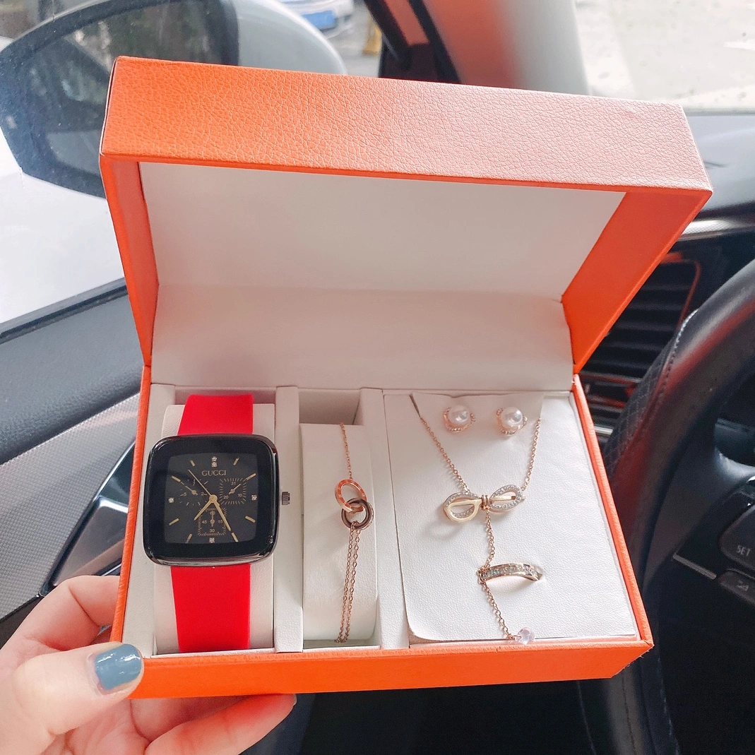 Gucci Watches For Women Breathable 5419