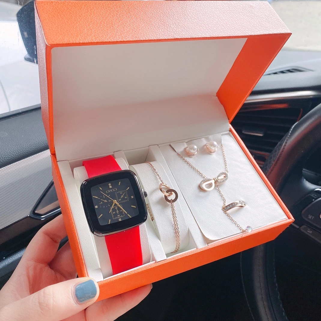 Gucci Watches For Women Breathable 5419