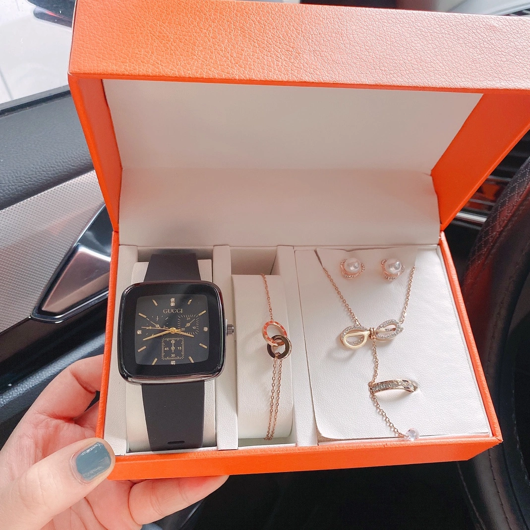 Gucci Watches For Women Fashionable 4422