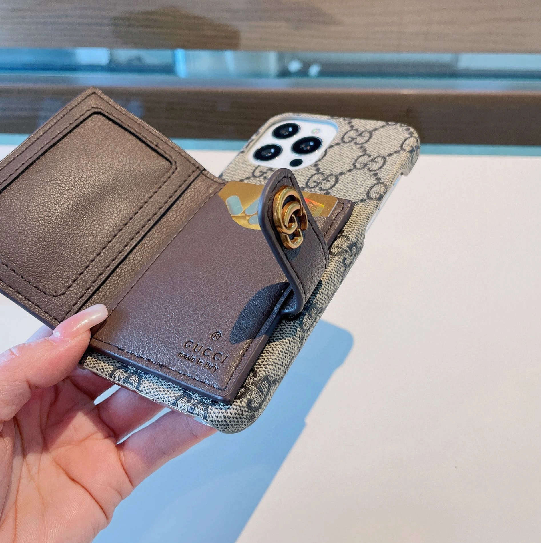 Gucci iPhone Case Refined 537