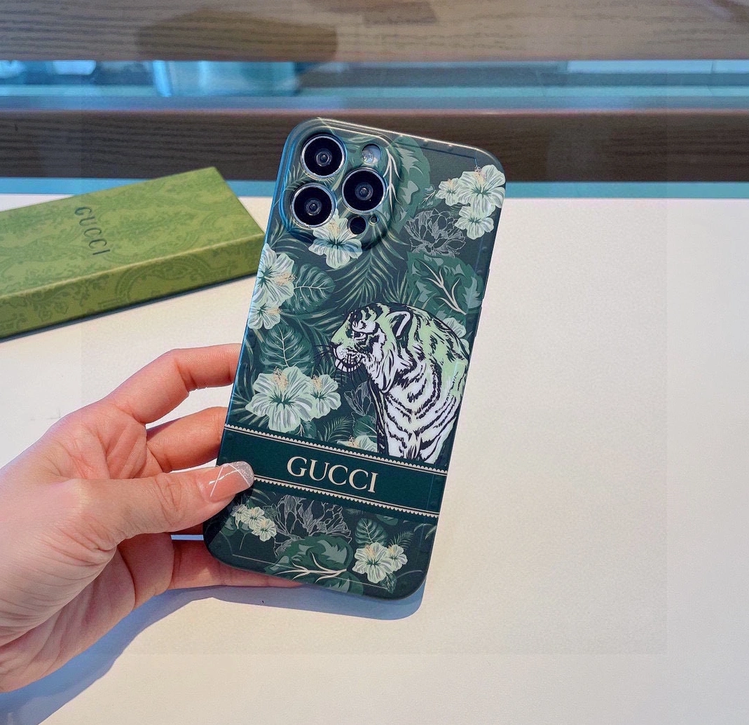 Gucci iPhone Case Timeless 599