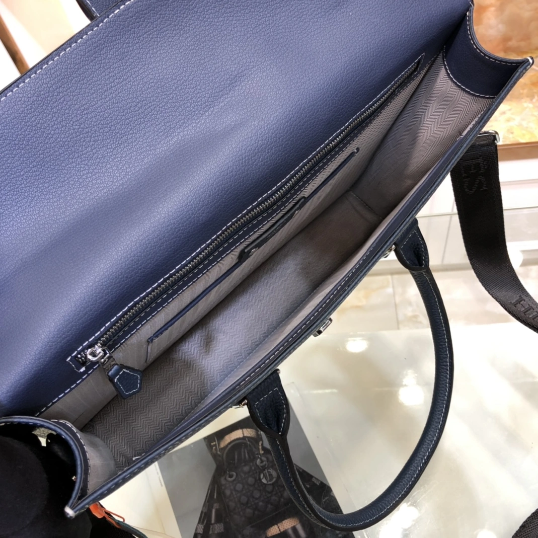 Hermes AAA Man Handbags Comfortable 5135