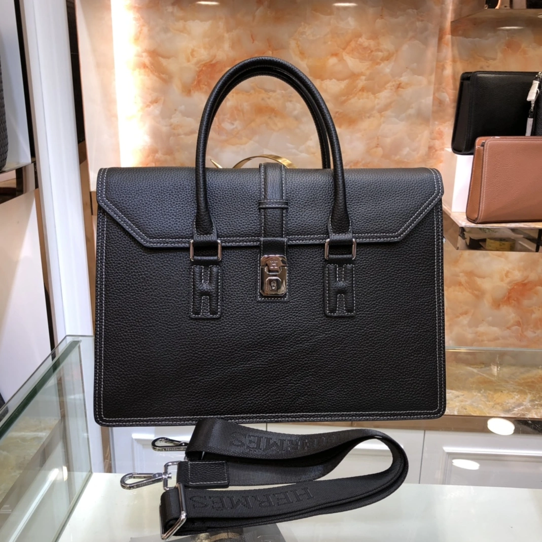 Hermes AAA Man Handbags Elegant 7956