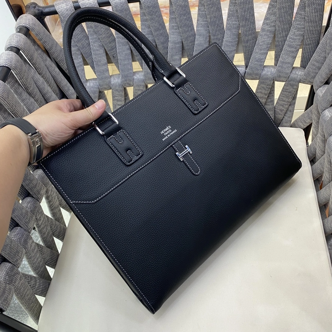 Hermes AAA Man Handbags Fashionable 7926