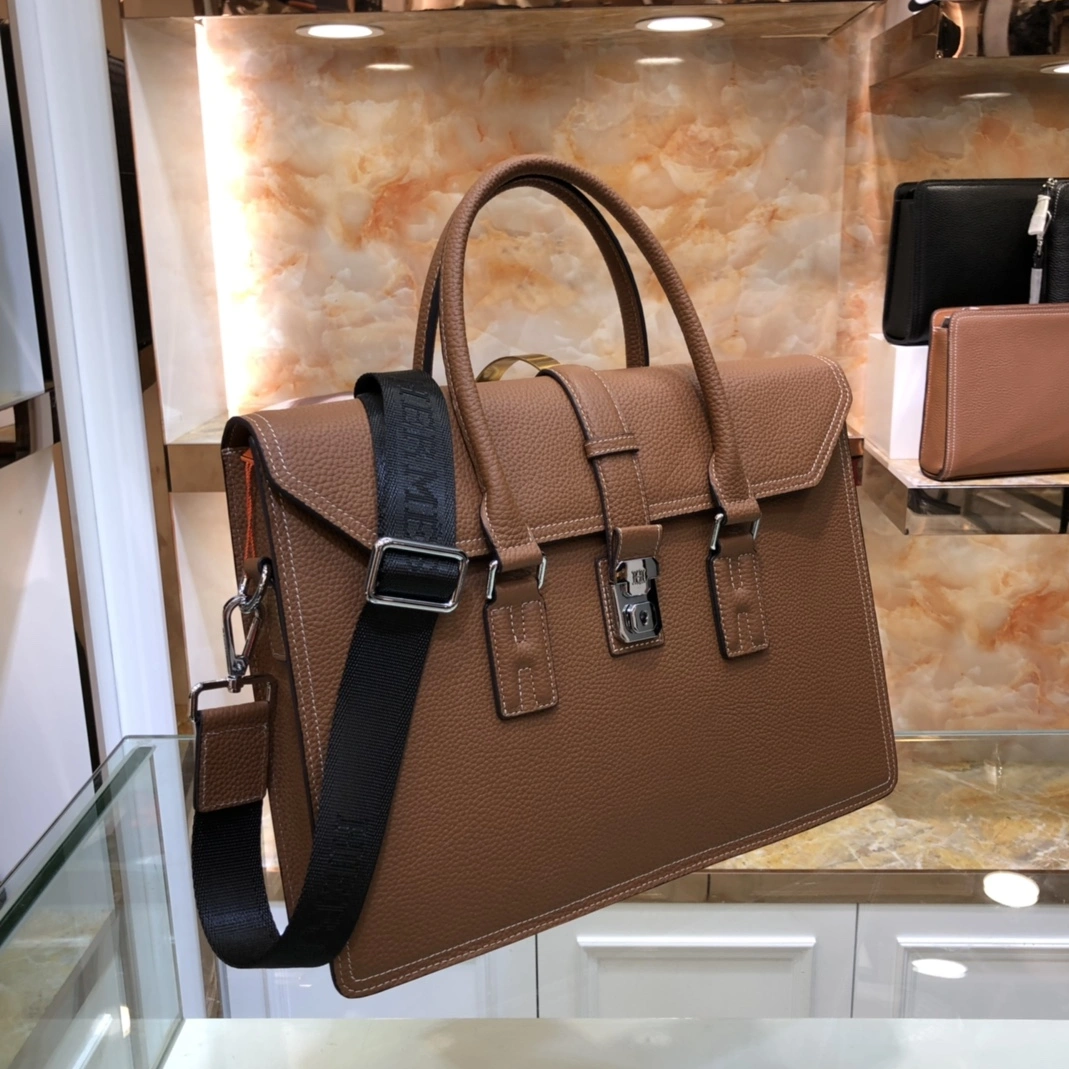 Hermes AAA Man Handbags Functional 2230