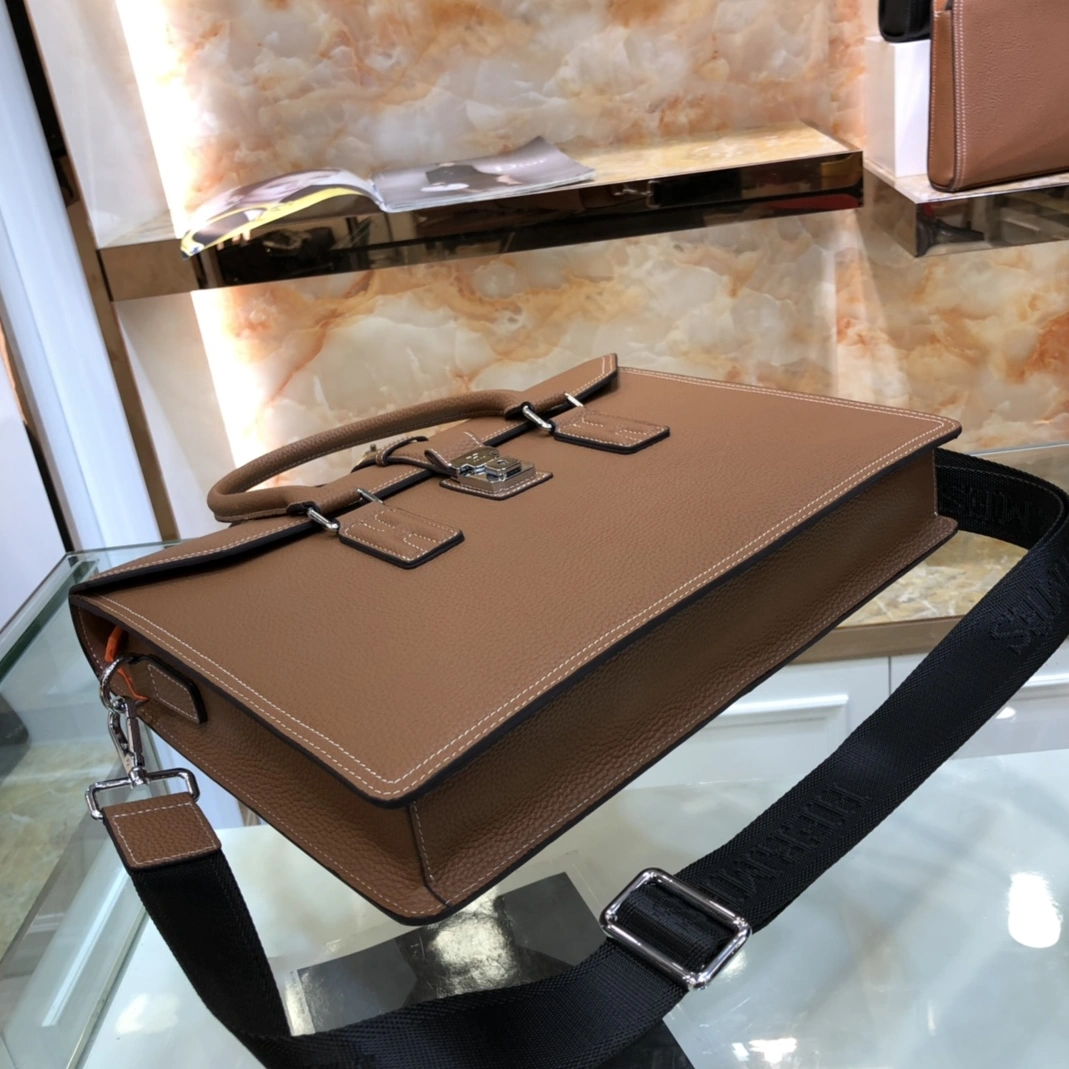 Hermes AAA Man Handbags Functional 2230