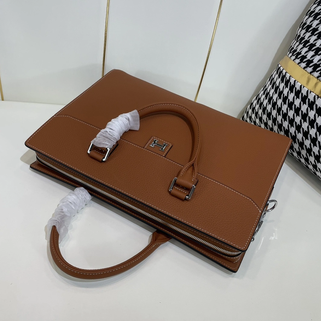 Hermes AAA Man Handbags Sophisticated 2443