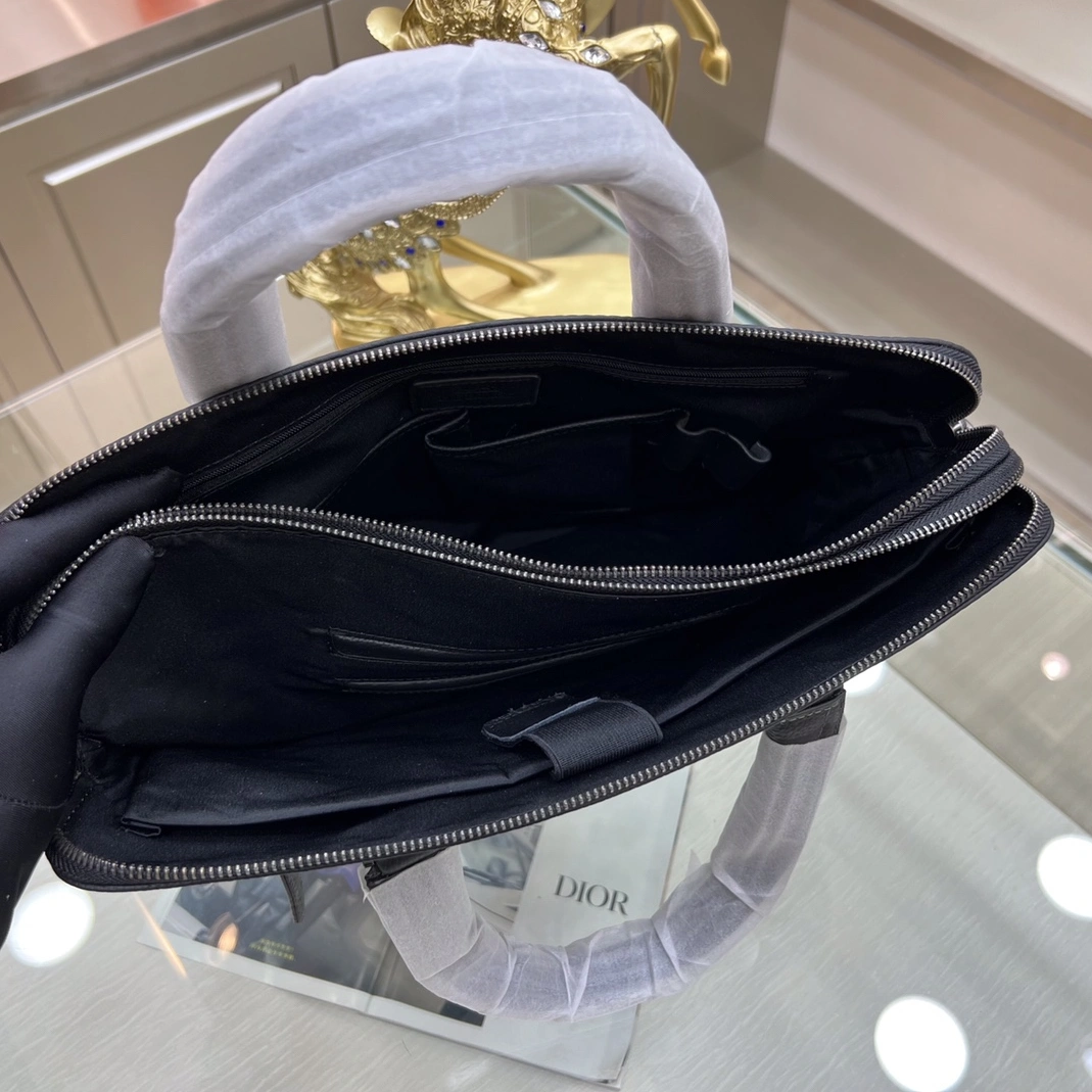 Hermes AAA Man Handbags Timeless 312