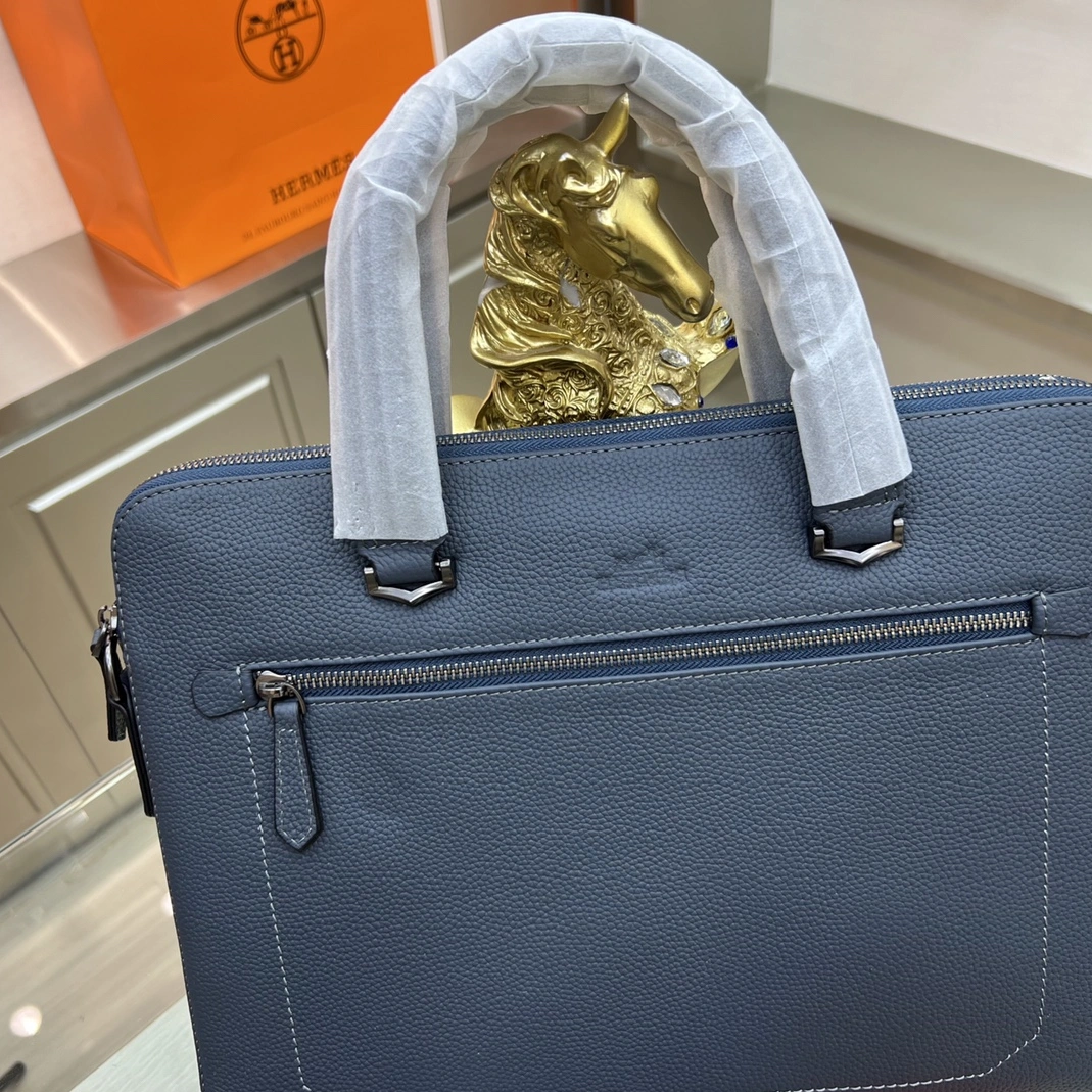 Hermes AAA Man Handbags Trendy 9453