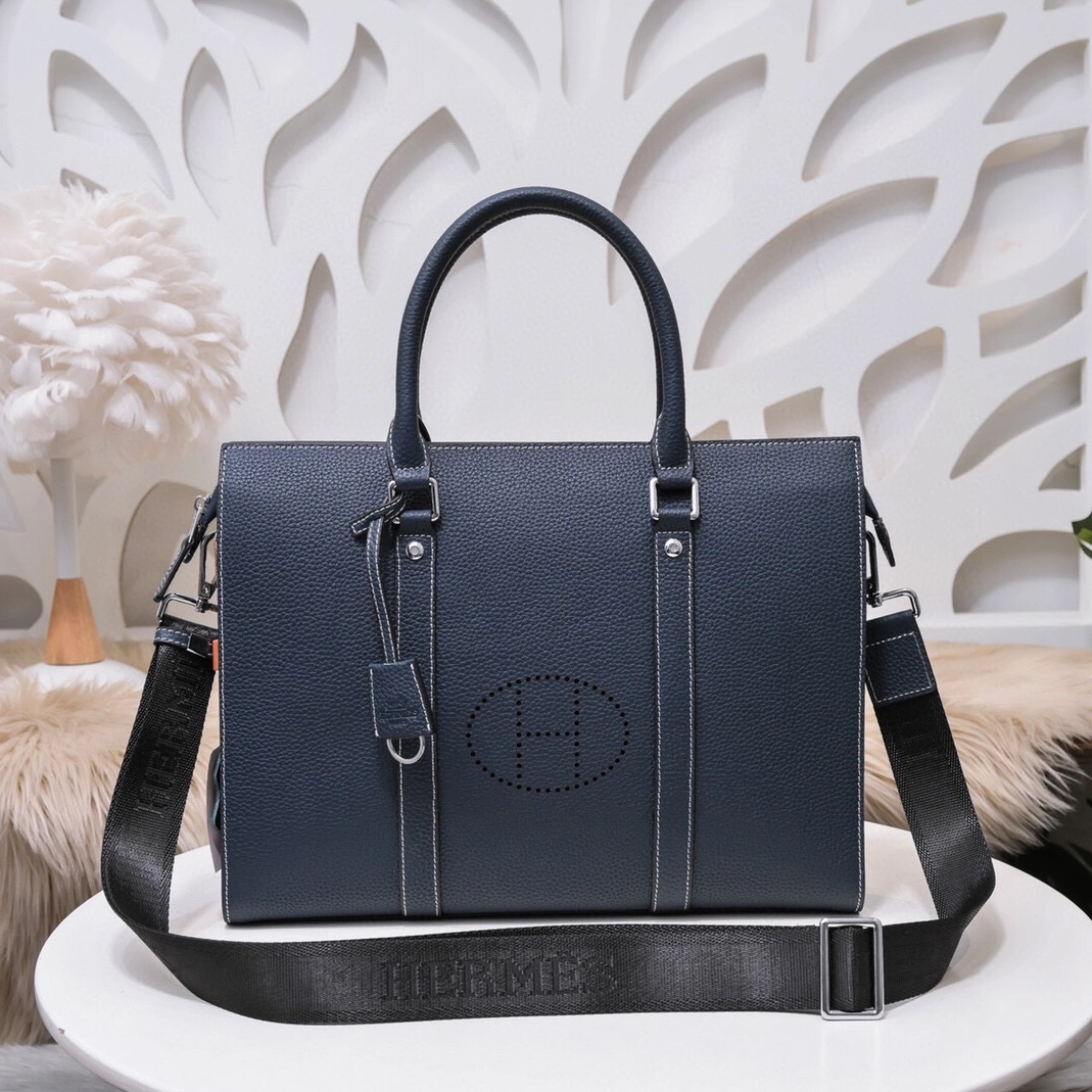 Hermes AAA Man Handbags Versatile 5788
