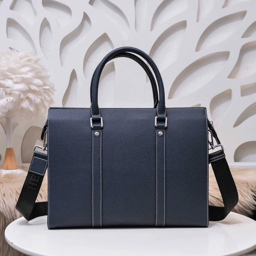 Hermes AAA Man Handbags Versatile 5788