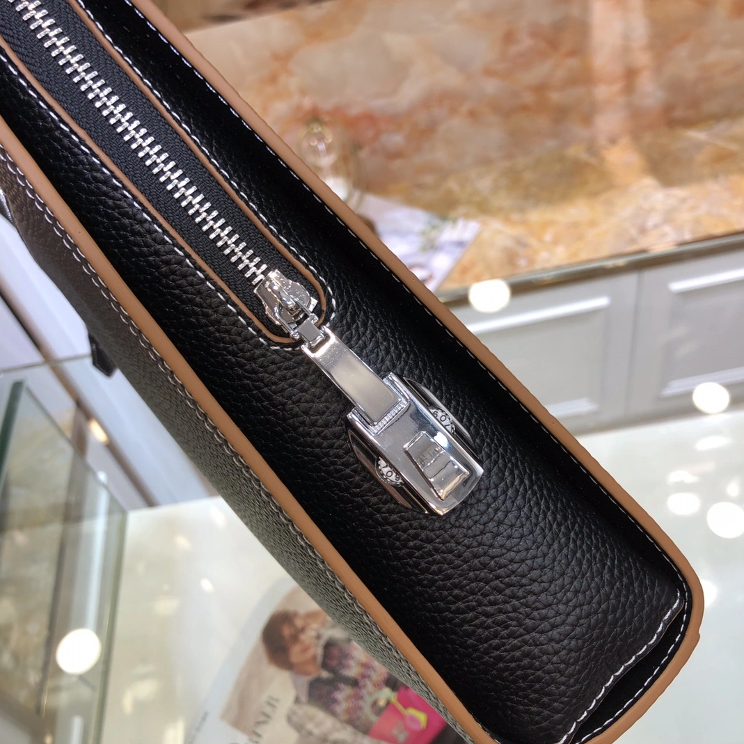 Hermes AAA Man Handbags Vibrant 9530