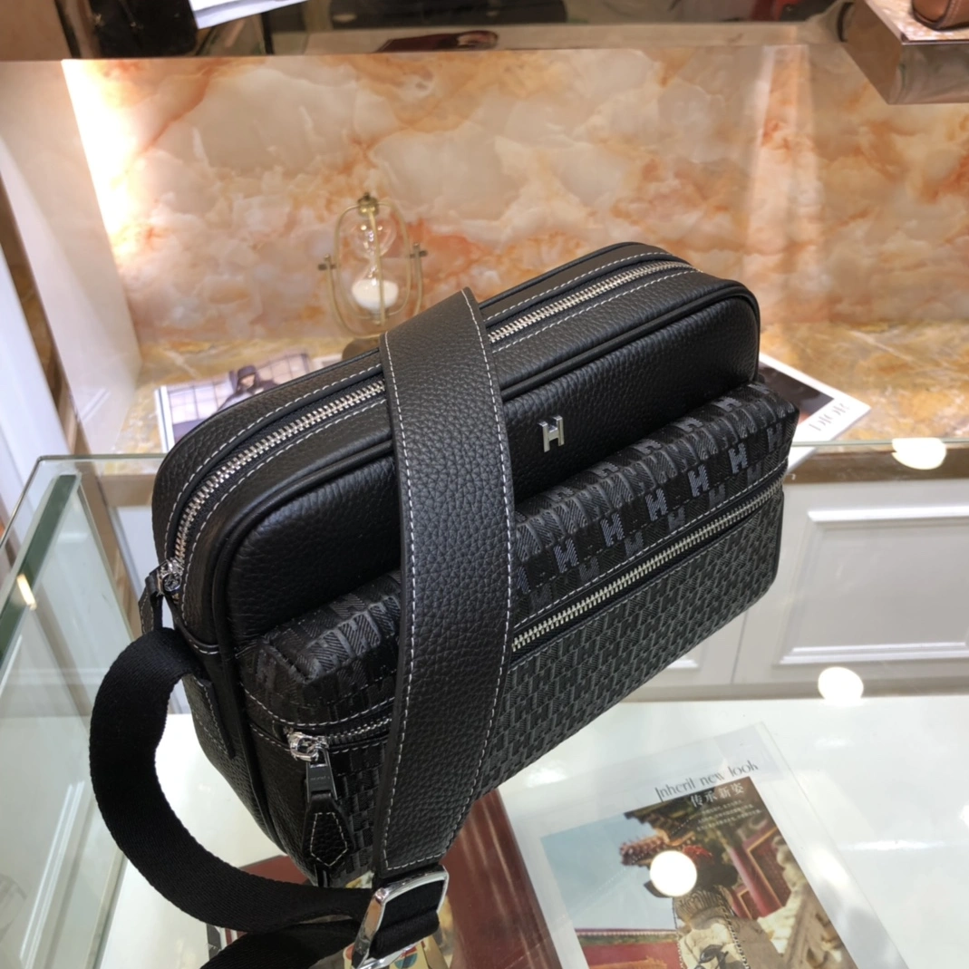 Hermes AAA Man Messenger Bags DailyWear 432