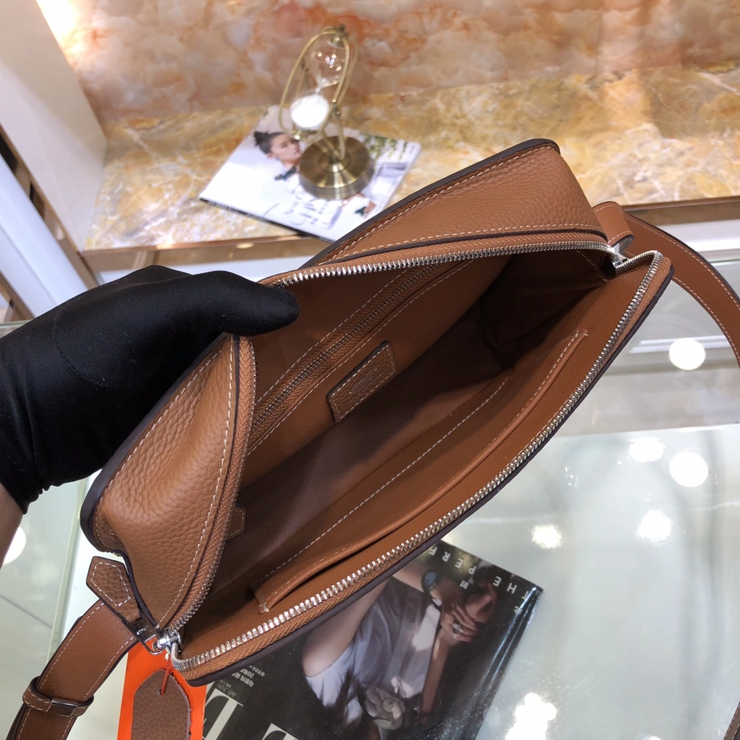 Hermes AAA Man Messenger Bags Durable 5342