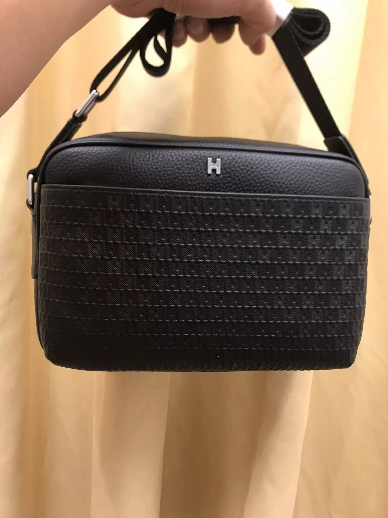 Hermes AAA Man Messenger Bags Flexible 5371