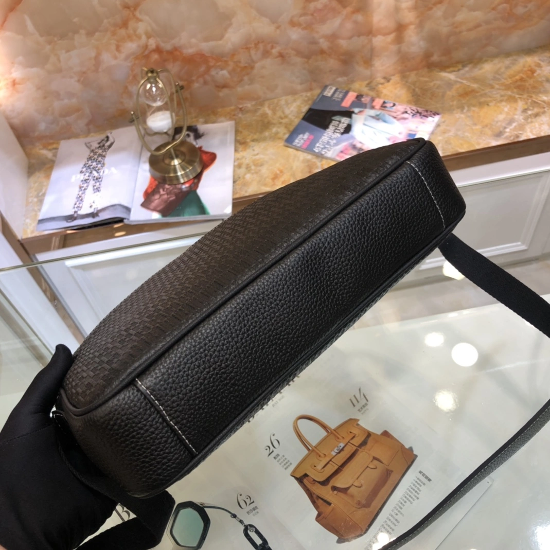 Hermes AAA Man Messenger Bags Flexible 8000