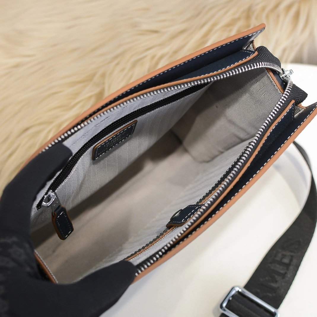 Hermes AAA Man Messenger Bags HighQuality 1561