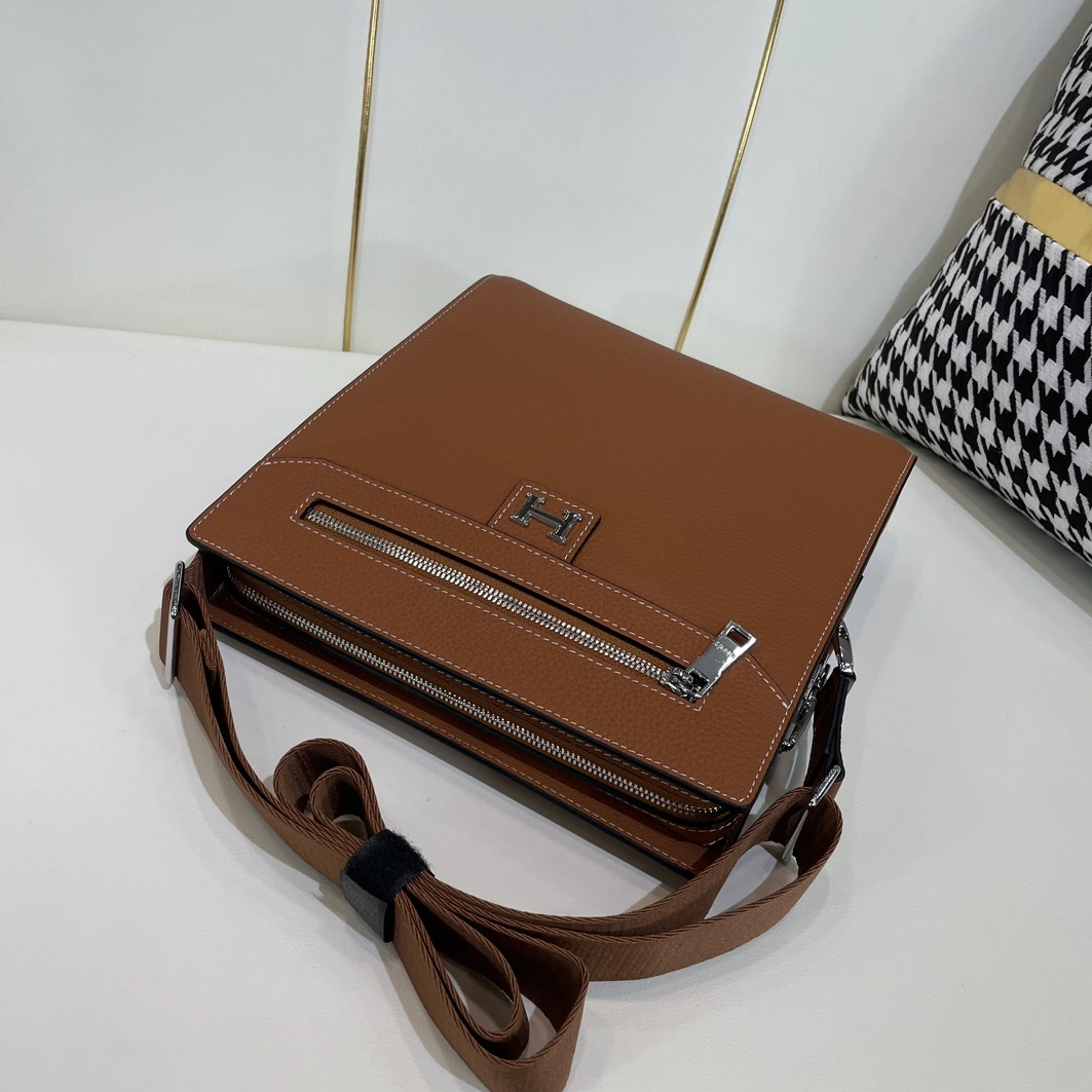 Hermes AAA Man Messenger Bags Modern 968