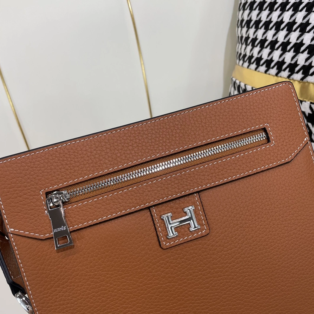 Hermes AAA Man Messenger Bags Modern 968