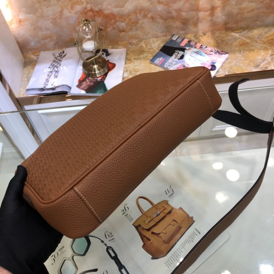 Hermes AAA Man Messenger Bags Resilient 682