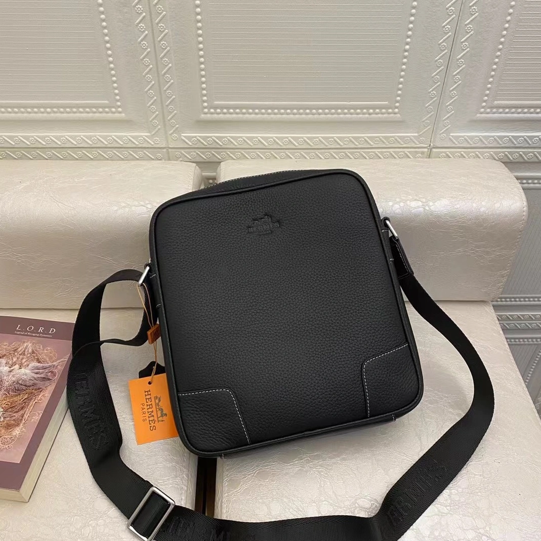 Hermes AAA Man Messenger Bags Trendsetting 118