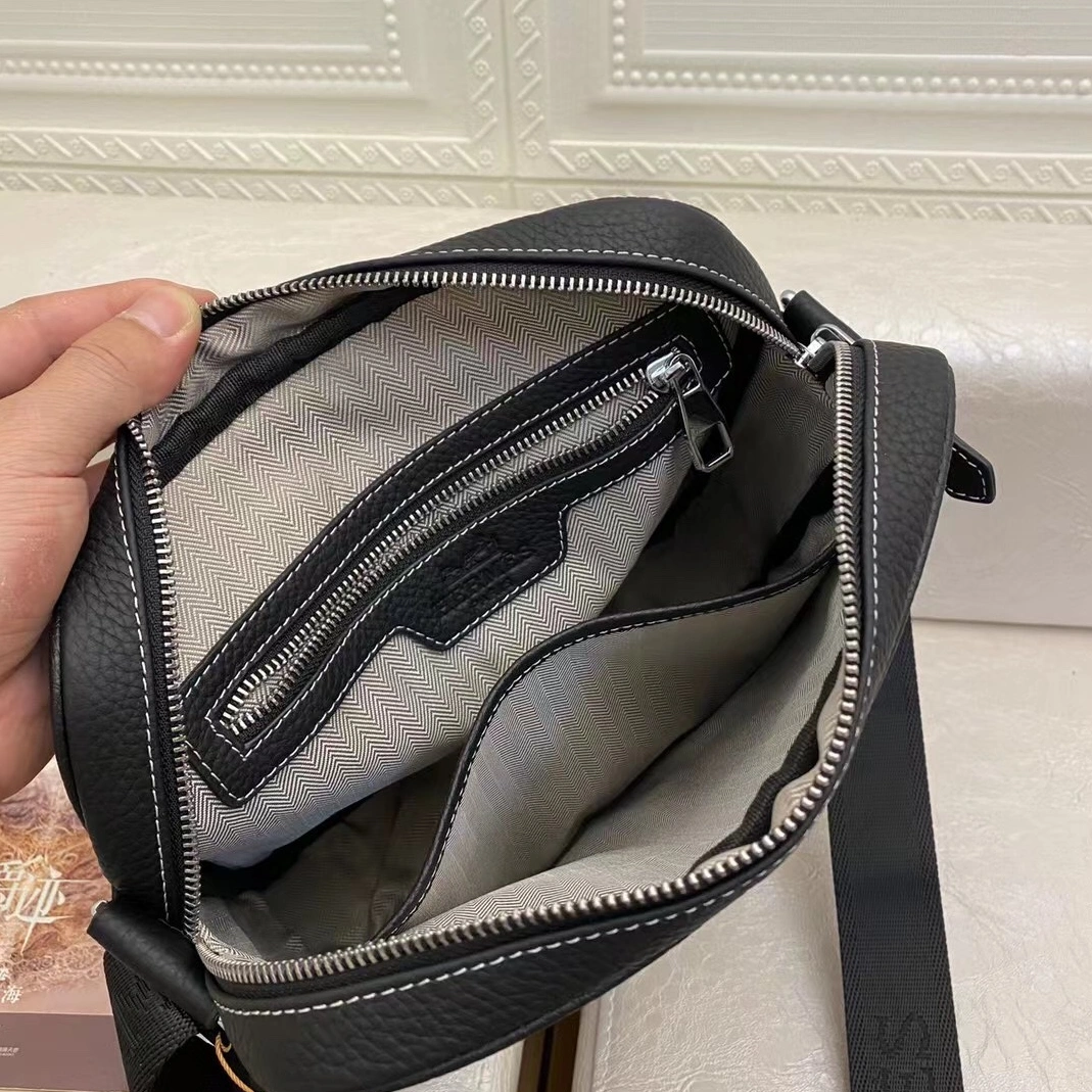 Hermes AAA Man Messenger Bags Trendsetting 118
