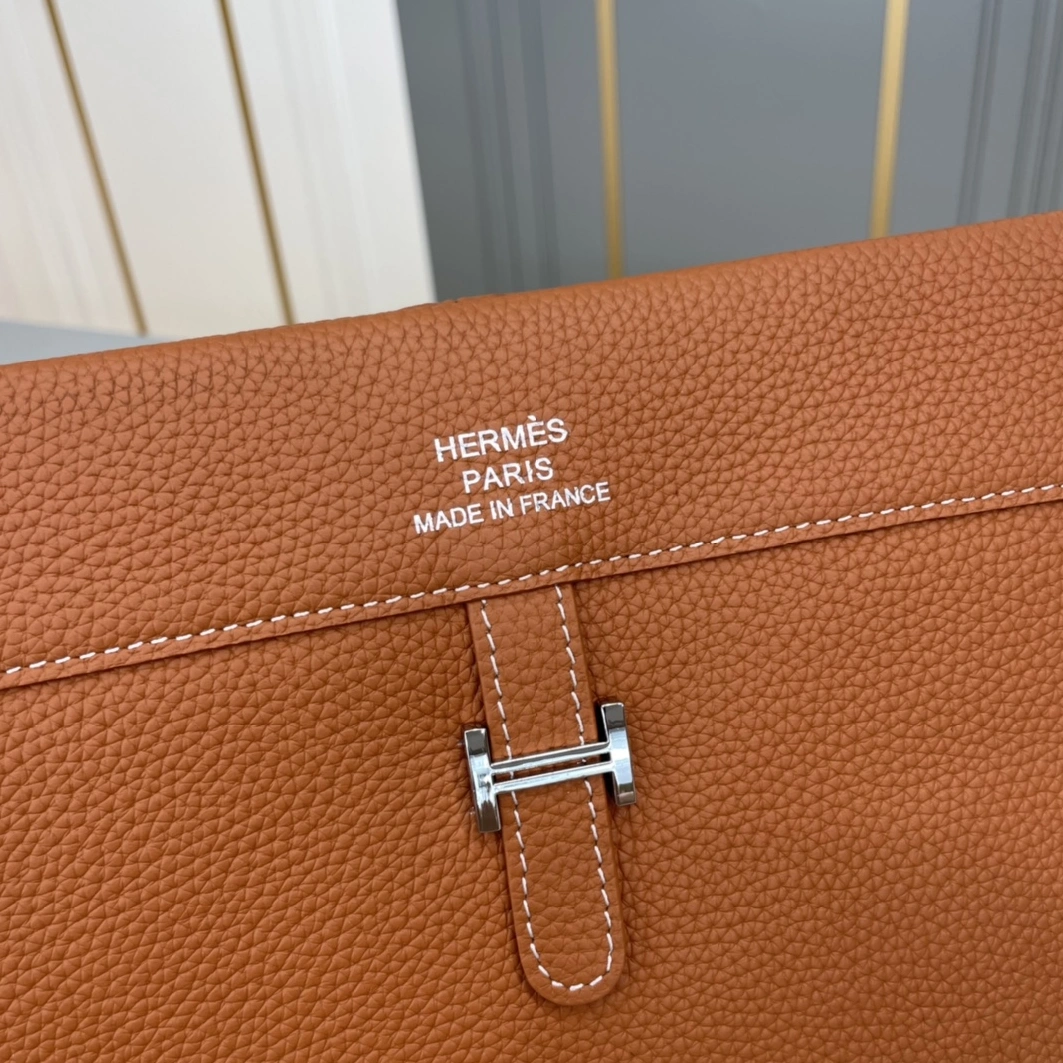 Hermes AAA Man Wallets Durable 8389