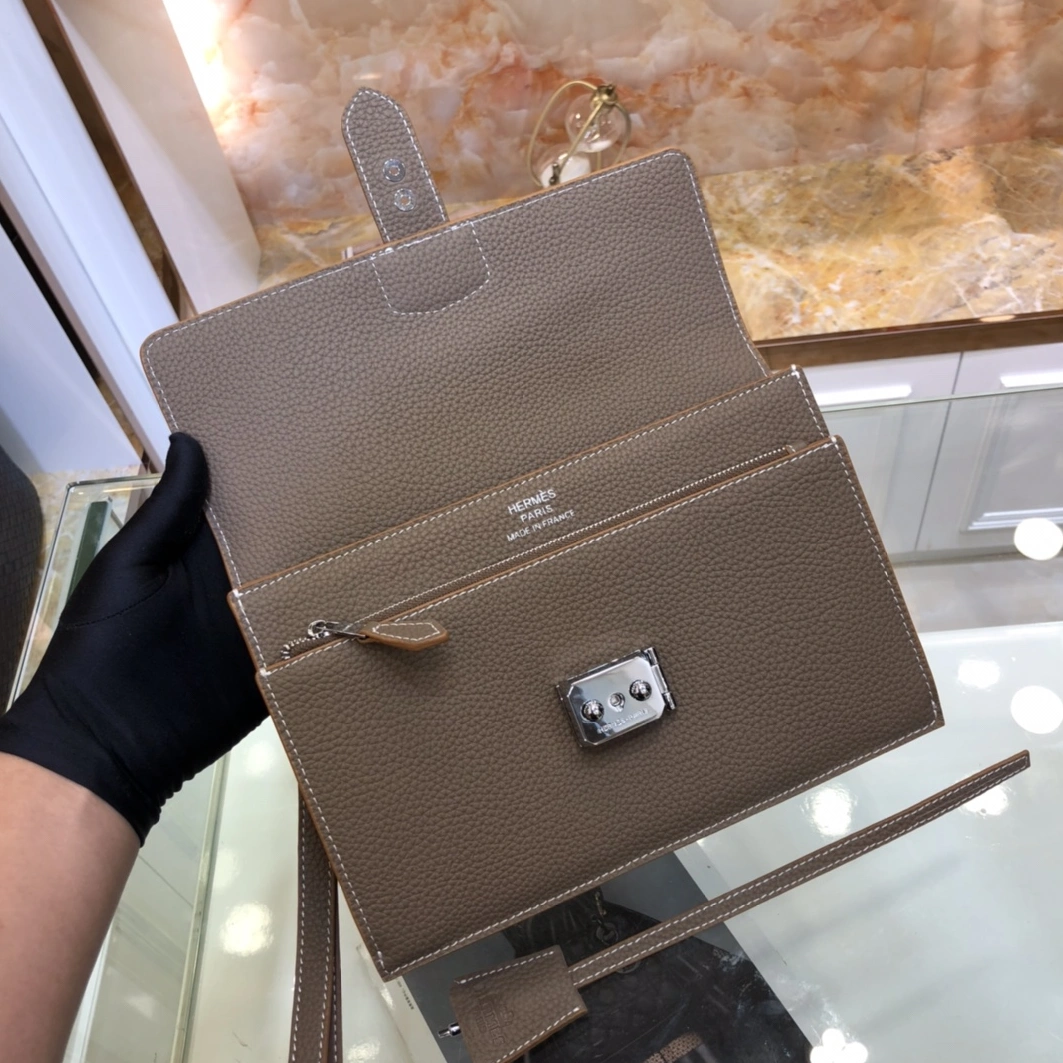 Hermes AAA Man Wallets Efficient 3987