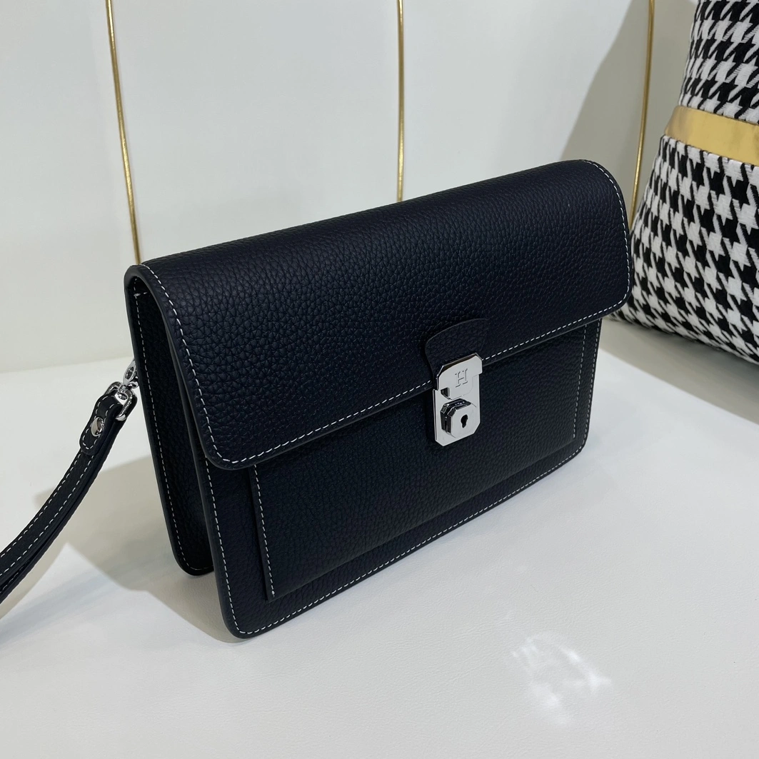 Hermes AAA Man Wallets GoAnywhere 7812