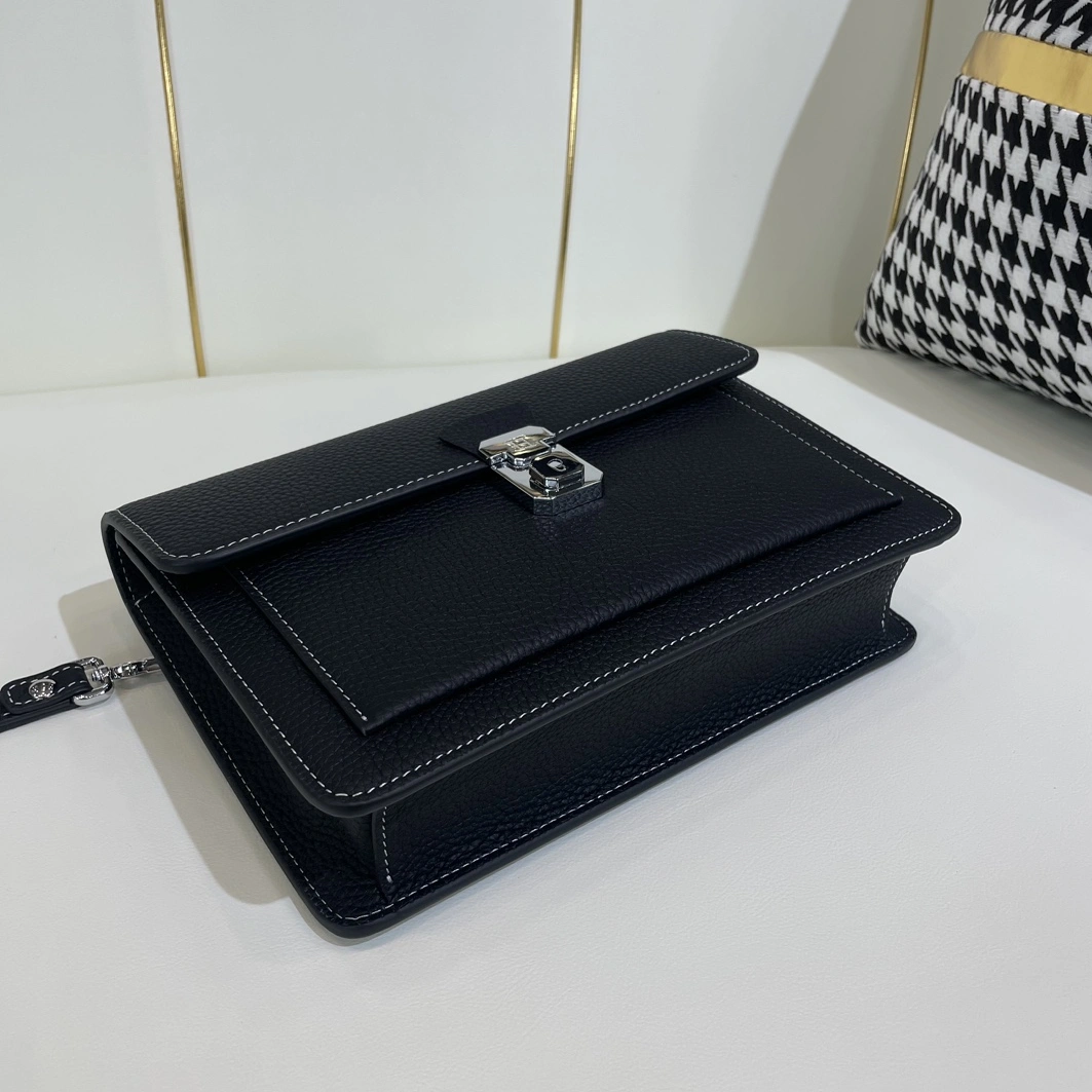 Hermes AAA Man Wallets GoAnywhere 7812