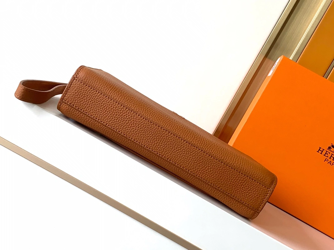 Hermes AAA Man Wallets Reliable 9621