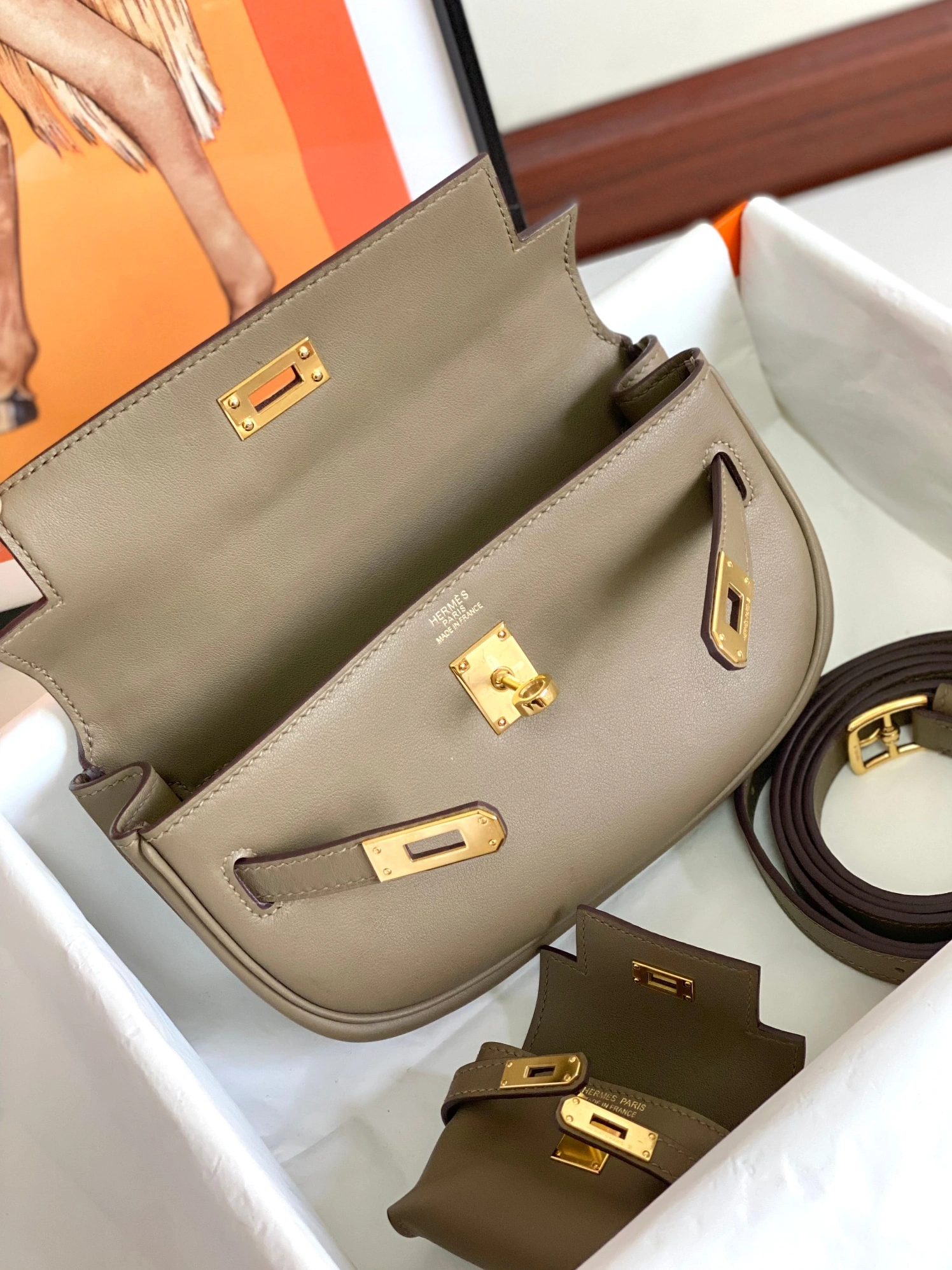 Hermes AAA Quality Belt Bags For Women Fashionable 8650