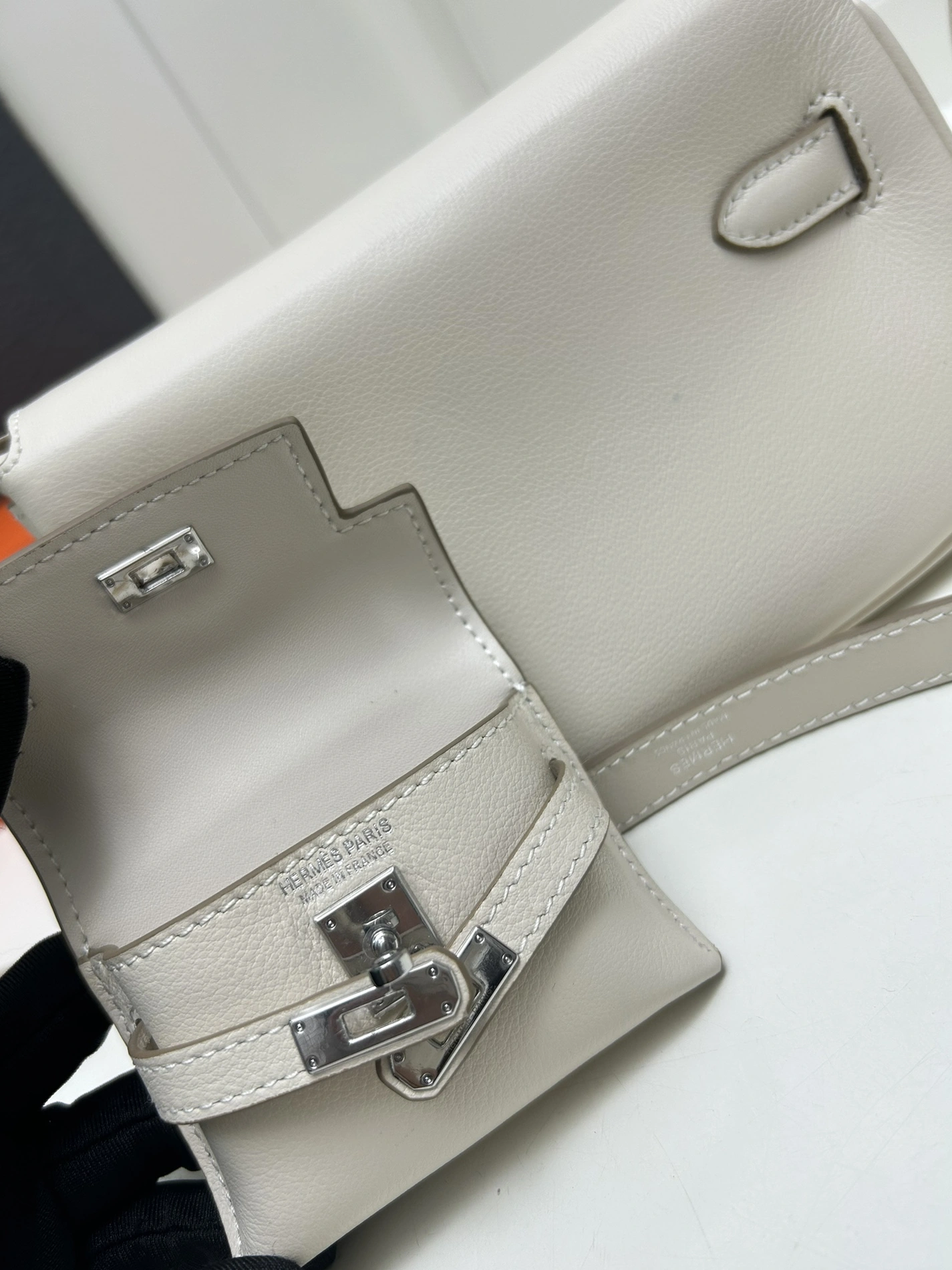 Hermes AAA Quality Belt Bags For Women HighQuality 9880